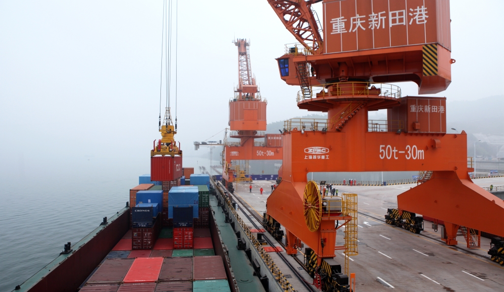 2020年12月3日，，，，，万州新田港一期作业区正式开港运营